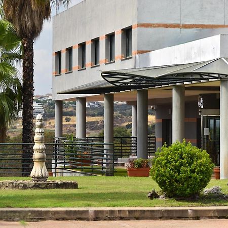 Hospedium Hotel Dona Mafalda De Castilla Plasencia Exterior foto